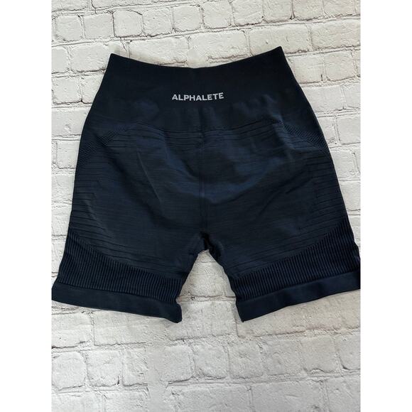 Alphalete shorts size small